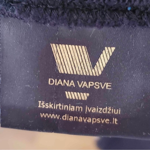 Designer Diana Vapsve Casual Knit Dress - Picture 9 of 10